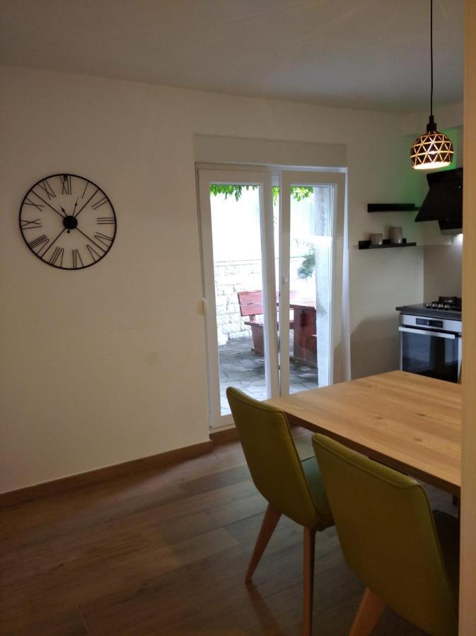 Apartment Vida - Amazing Place With Garden And Terrace 리예카 외부 사진